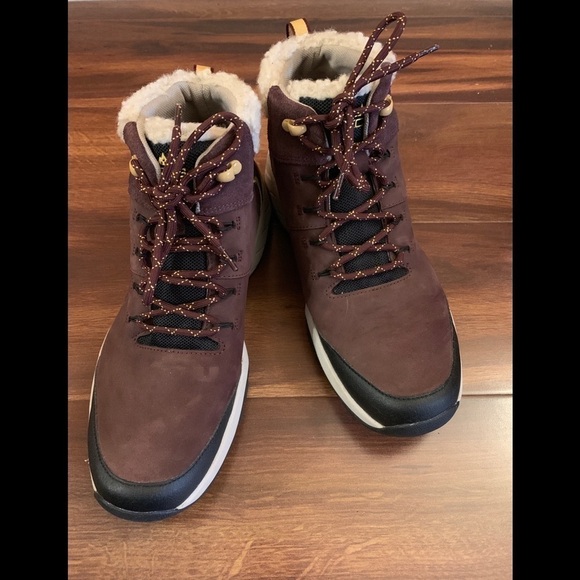 ROCKPORT Purple Leather Ankle Sneakers Size 10 - Picture 3 of 16